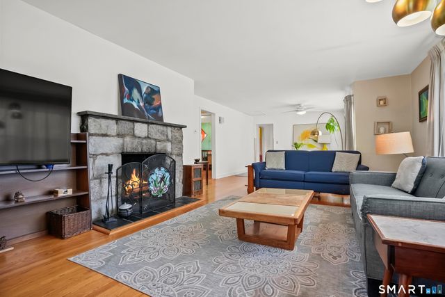 184 Greenway Street, Hamden, CT 06517