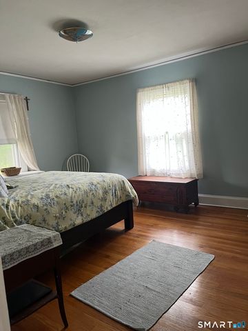 241 Henry Street, Manchester, CT 06042