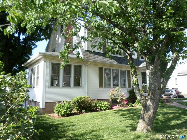 241 Henry Street, Manchester, CT 06042