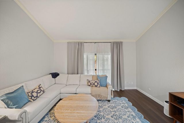 11711 Memorial Drive 276, Houston, TX 77024