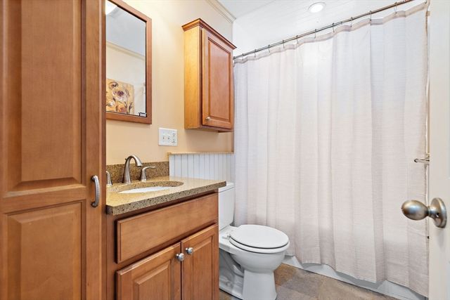 14 Meade Rd, North Reading, MA 01864