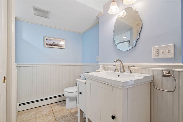 14 Meade Rd, North Reading, MA 01864