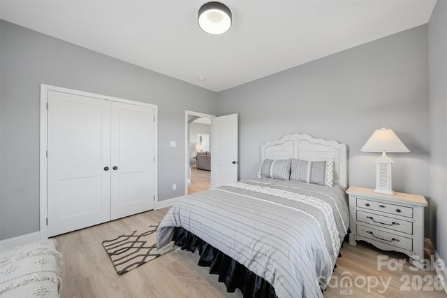 418 Huntington Woods Street SE, Lenoir, NC 28645