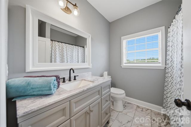 418 Huntington Woods Street SE, Lenoir, NC 28645