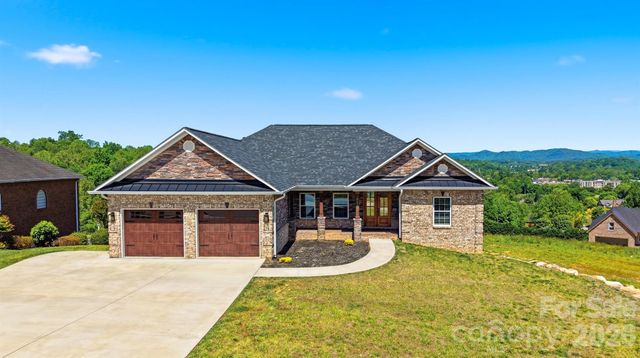 418 Huntington Woods Street SE, Lenoir, NC 28645