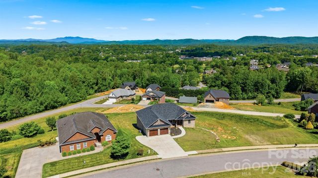 418 Huntington Woods Street SE, Lenoir, NC 28645