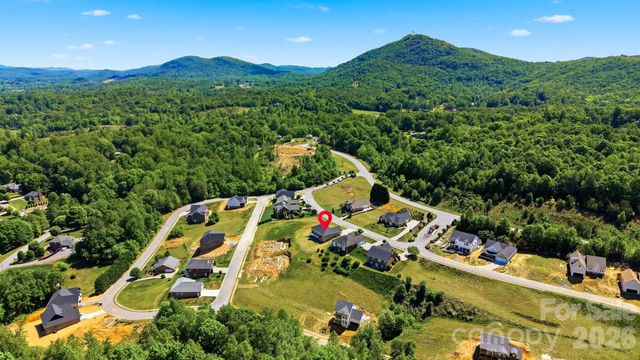 418 Huntington Woods Street SE, Lenoir, NC 28645
