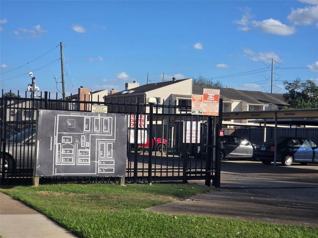 10075 Westpark Drive 78, Houston, TX 77042