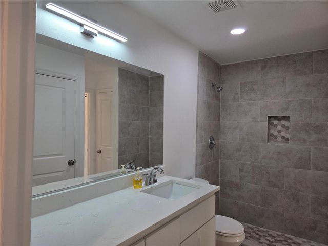 10075 Westpark Drive 78, Houston, TX 77042