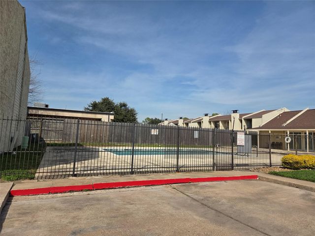 10075 Westpark Drive 78, Houston, TX 77042