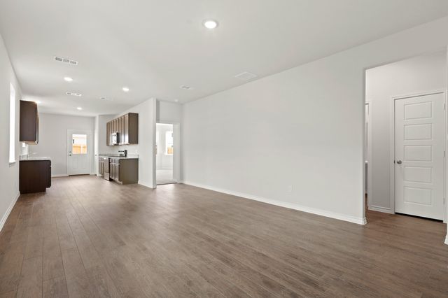 406 Woodhouse Way, Everman, TX 76140