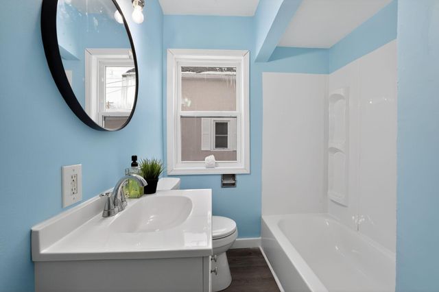 3022 Sheridan Avenue N, Minneapolis, MN 55411