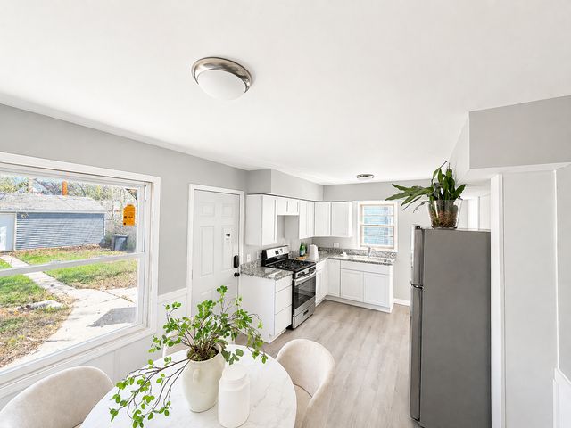 3022 Sheridan Avenue N, Minneapolis, MN 55411