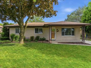 2497 Avalon Drive, Troy, MI 48083