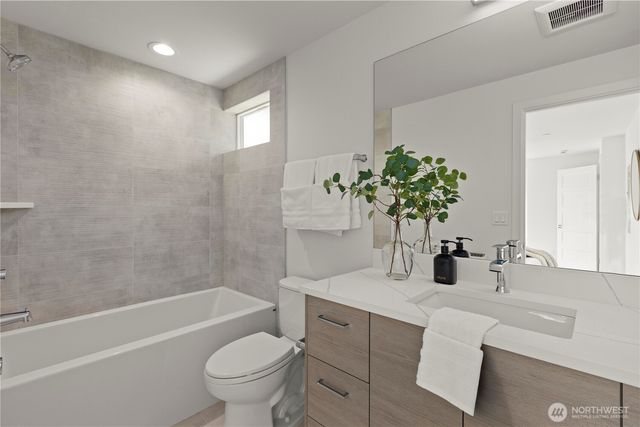 1206 A NW 83rd Street, Seattle, WA 98117