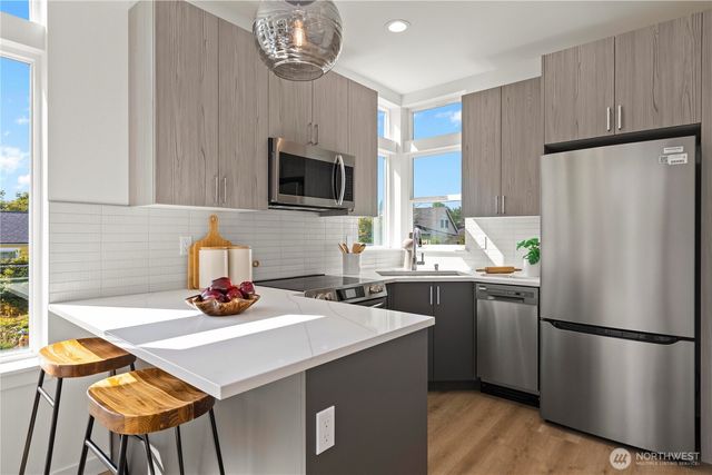 1206 A NW 83rd Street, Seattle, WA 98117