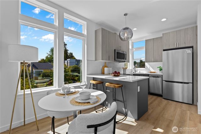 1206 A NW 83rd Street, Seattle, WA 98117