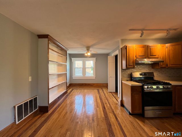 553 Townsend Avenue 3, New Haven, CT 06512