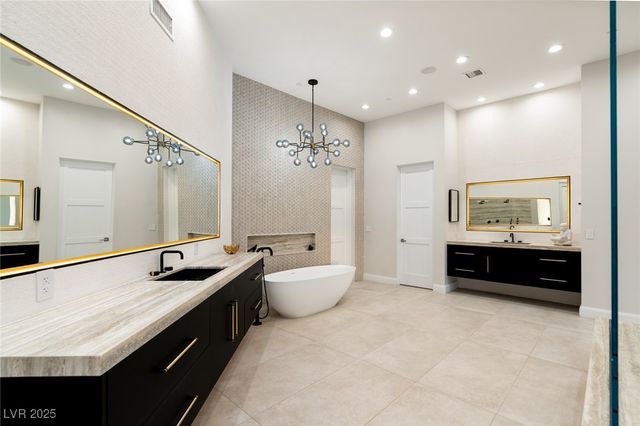 569 LAIRMONT Place, Henderson, NV 89012