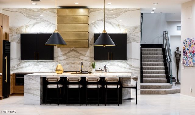 569 LAIRMONT Place, Henderson, NV 89012