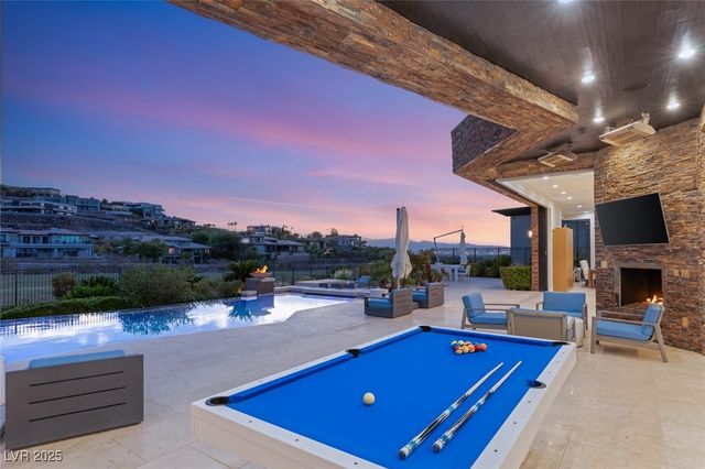 569 LAIRMONT Place, Henderson, NV 89012