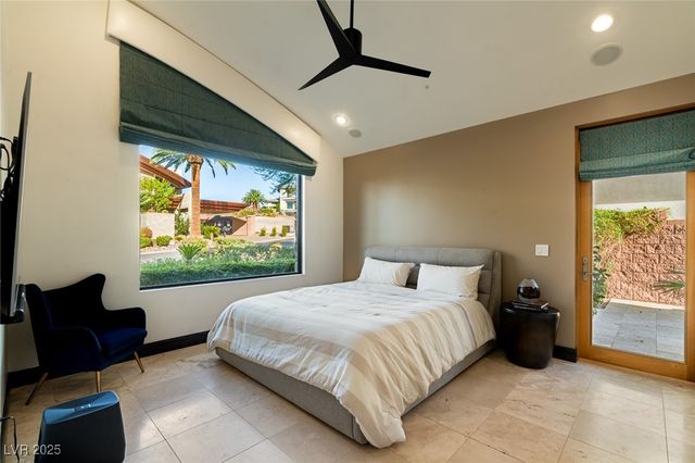 569 LAIRMONT Place, Henderson, NV 89012