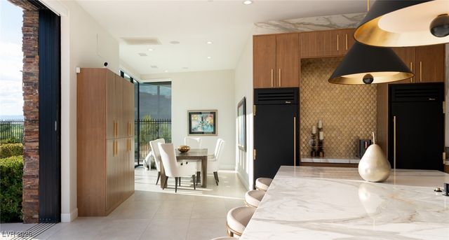 569 LAIRMONT Place, Henderson, NV 89012