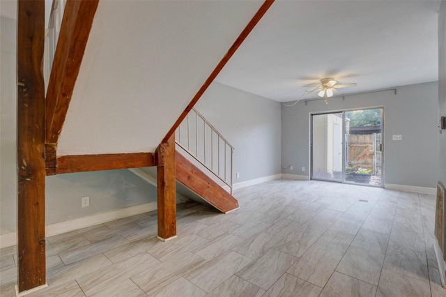2267 Triway Lane 231, Houston, TX 77043