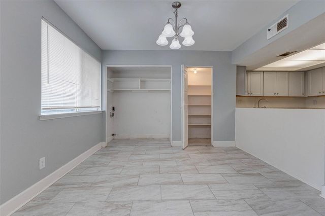 2267 Triway Lane 231, Houston, TX 77043