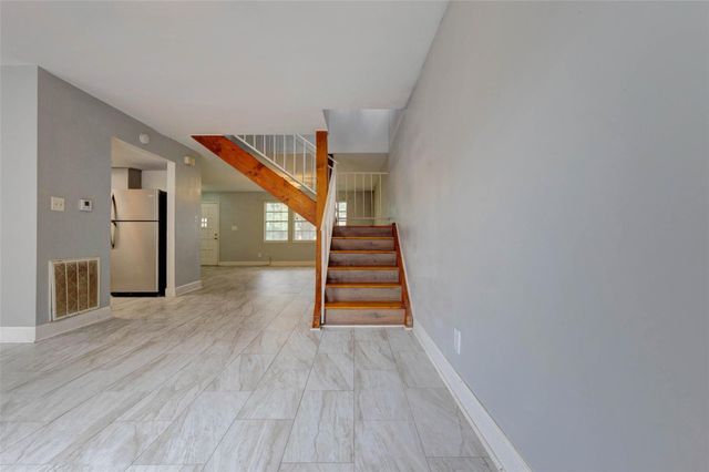 2267 Triway Lane 231, Houston, TX 77043