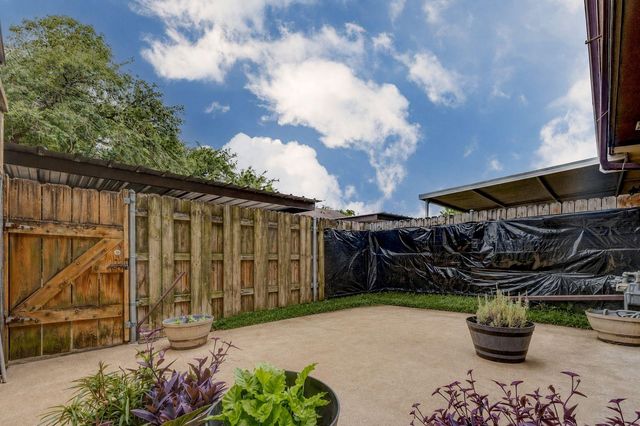 2267 Triway Lane 231, Houston, TX 77043