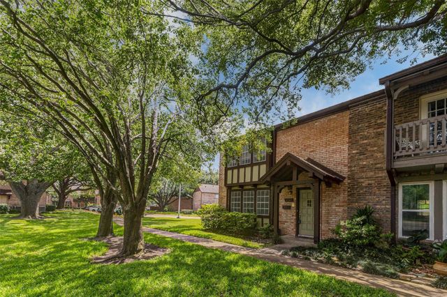 2267 Triway Lane 231, Houston, TX 77043