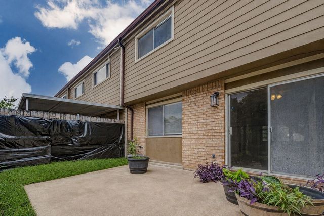2267 Triway Lane 231, Houston, TX 77043