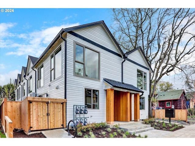 5078 Se WOODSTOCK Blvd, Portland, OR 97206