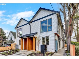 5078 Se WOODSTOCK Blvd, Portland, OR 97206