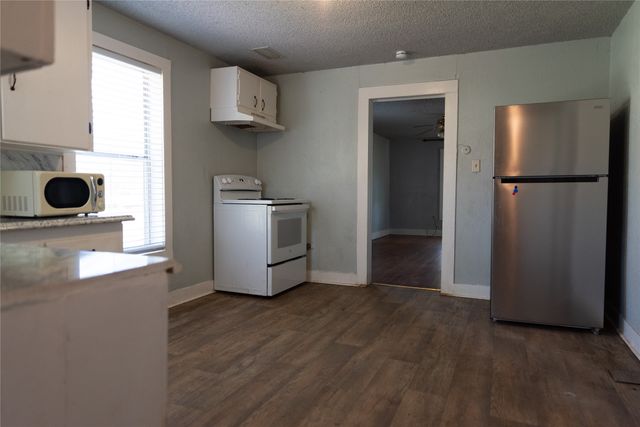 707 Ritchey Street, Gainesville, TX 76240