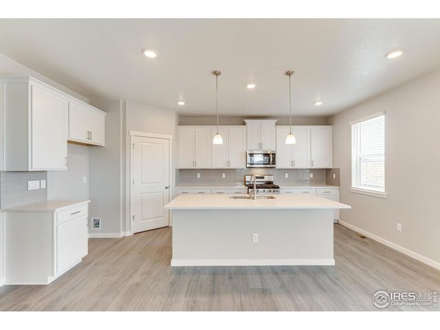 1894 Chaffee Crest Dr, Berthoud, CO 80513