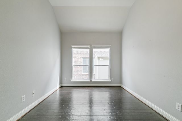 909 Auburn Court, Savannah, TX 76227