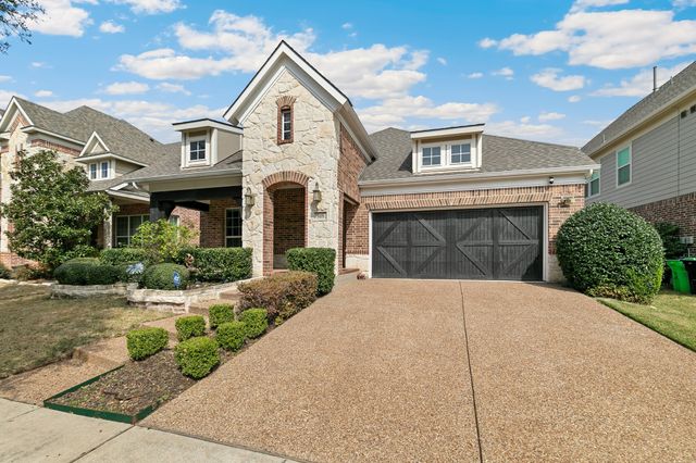 909 Auburn Court, Savannah, TX 76227