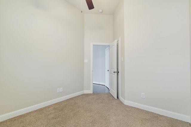 909 Auburn Court, Savannah, TX 76227