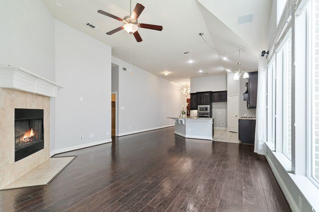 909 Auburn Court, Savannah, TX 76227