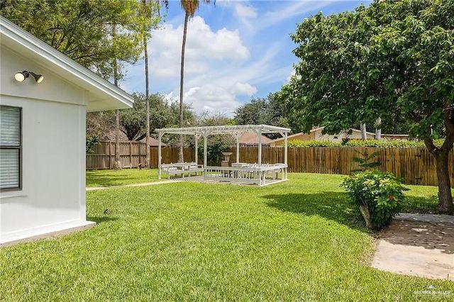 312 Xanthisma Avenue, Mcallen, TX 78504