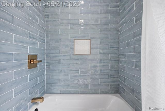11302 Grayfield, Redford, MI 48239