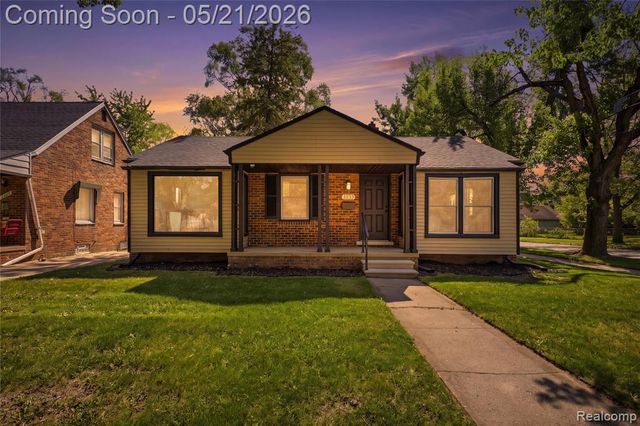 11302 Grayfield, Redford, MI 48239