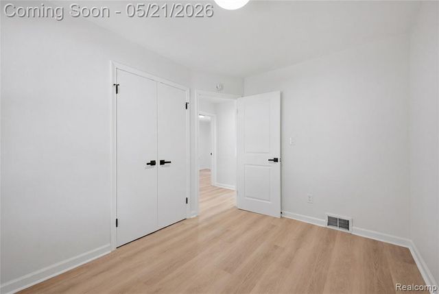 11302 Grayfield, Redford, MI 48239