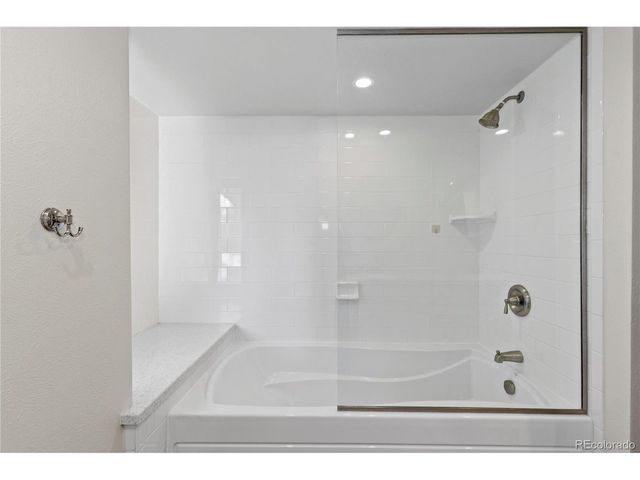 7755 S Forest St, Centennial, CO 80122