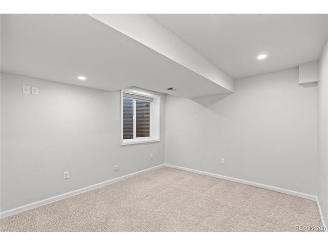 7755 S Forest St, Centennial, CO 80122