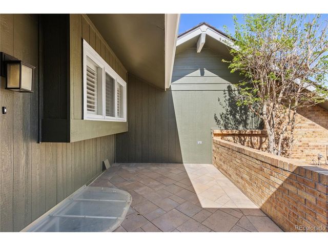 7755 S Forest St, Centennial, CO 80122