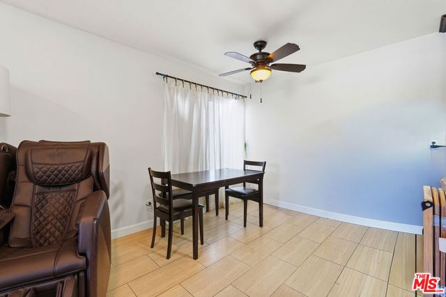 18640 Collins Street 201, Tarzana, CA 91356