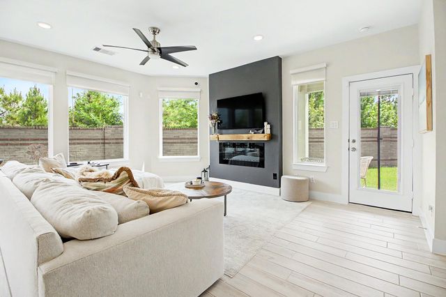 15110 Post Oak Falls Dr Drive, Cypress, TX 77433